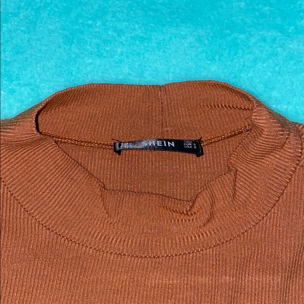 Emma Chamberlain Shein collection turtle neck top